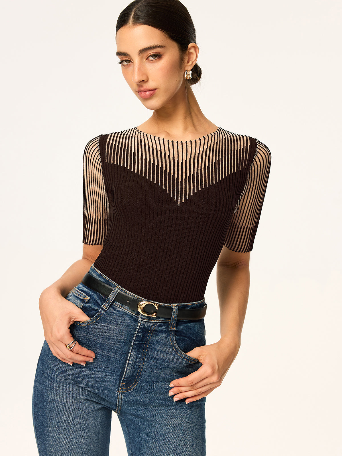 Top de punto estampado con detalles transparentes