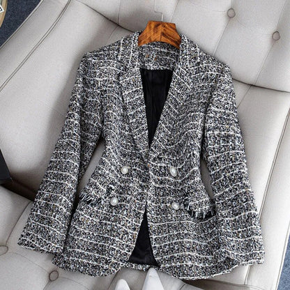 Chaquetilla ajustada encaje y cuadros femenina elegante