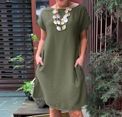 Vestido Femenino Cuello Redondo Manga Corta