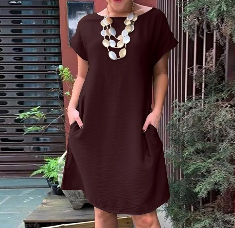 Vestido Femenino Cuello Redondo Manga Corta