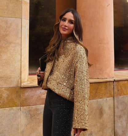 Chaquetilla Mujer Elegante con Detalles Dorados