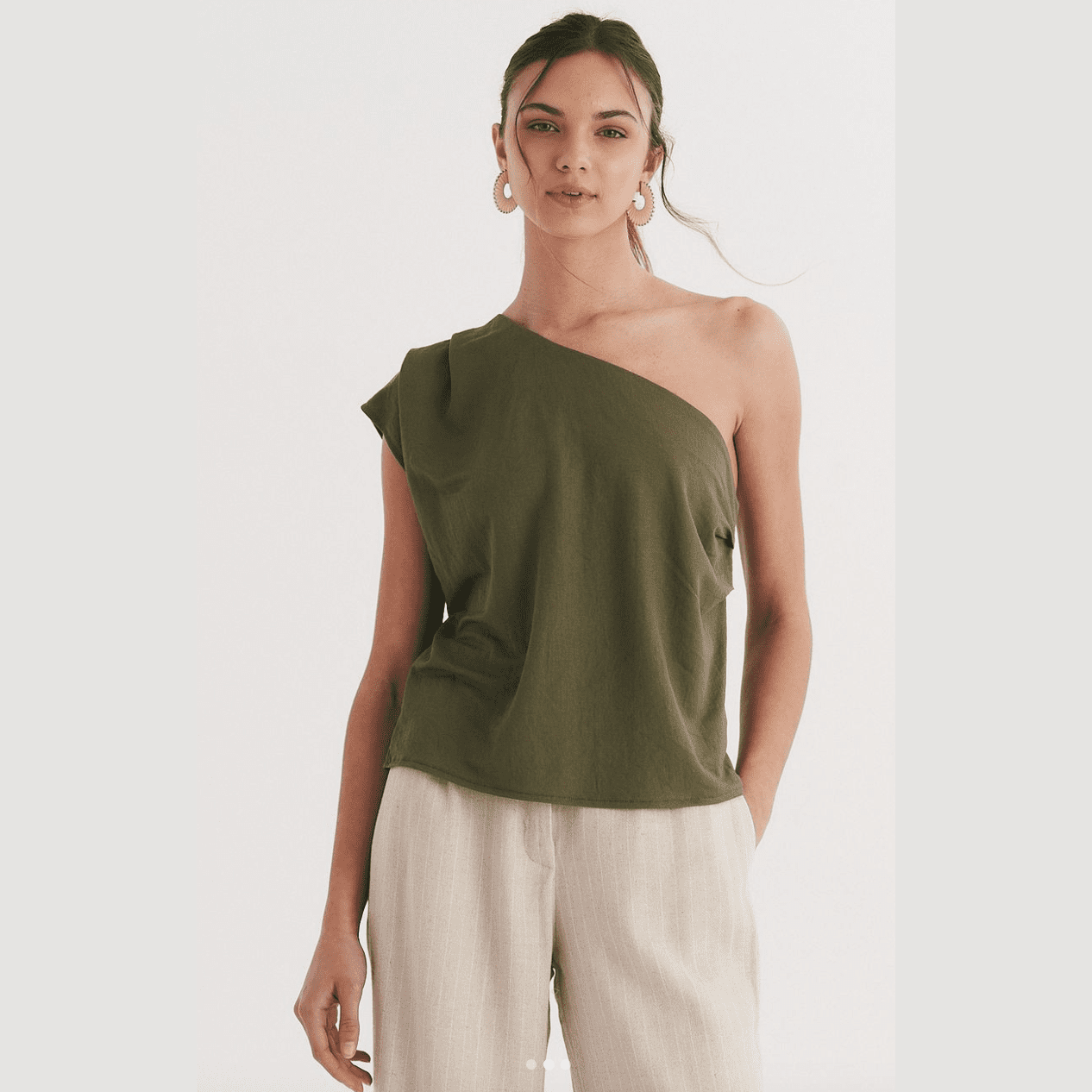 Blusa Elegante Hombro al Descubierto - Vestiria