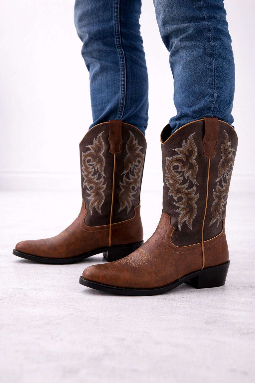 Botas Hombre Estilo Clásico con Bordados - Vestiria