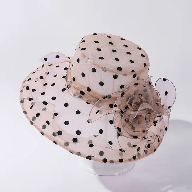 Gorro de punto con lunares