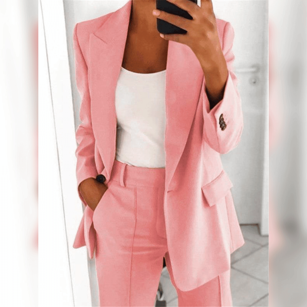 Traje de chaqueta y pantalón mujer elegante
