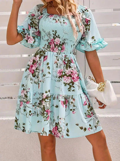 Vestido Florado Corto con Mangas Rizadas