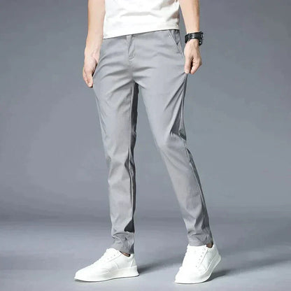Pantalón recto ajustado informal