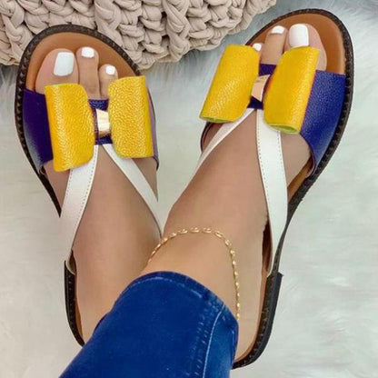 Sandalias de verano con lazo elegantes