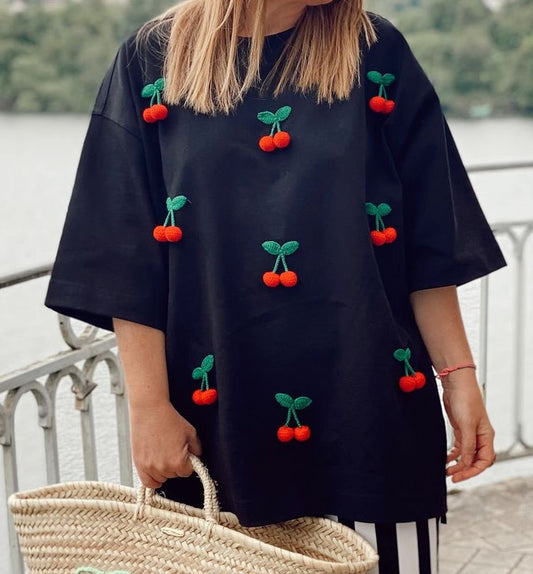 Blusa negra con estampado de cerezas - Vestiria