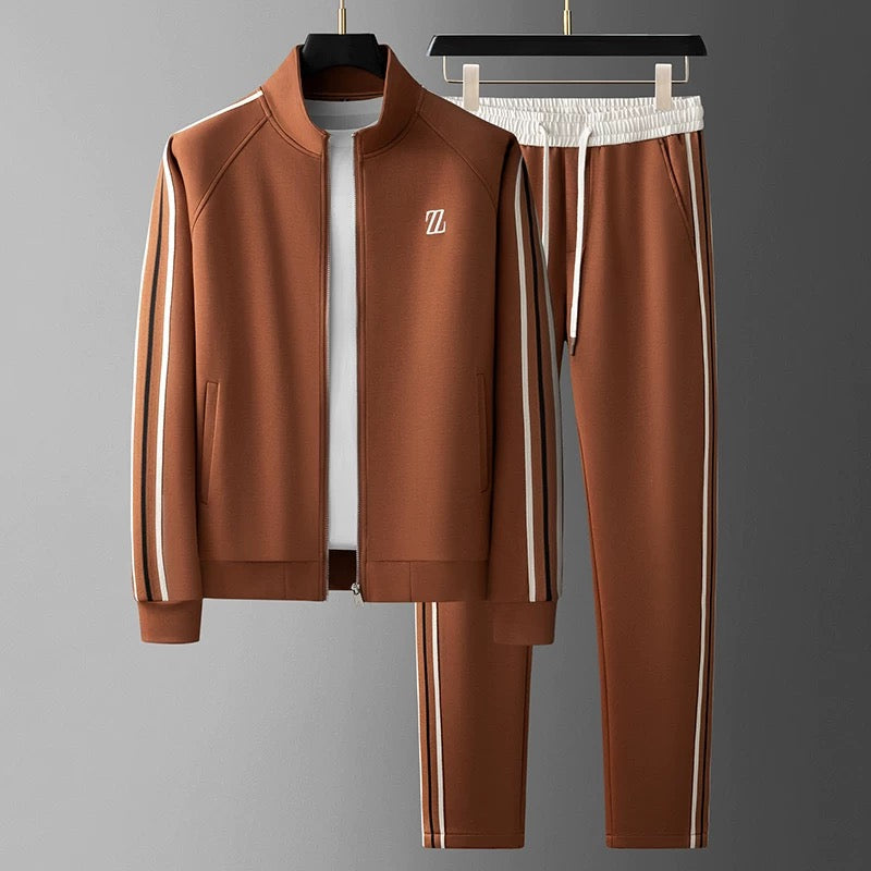 Conjunto deportivo hombre moderno con detalles laterales