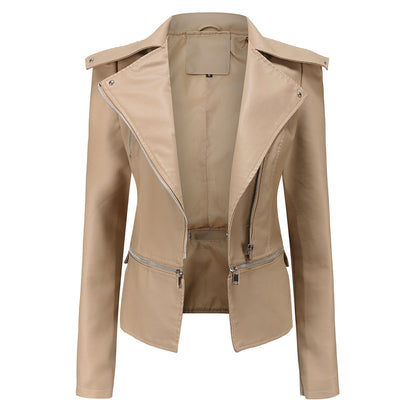 Chaquetón cuero ajustado mujer estilo rockero