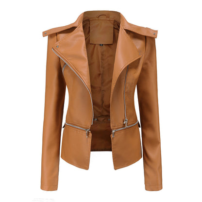Chaquetón cuero ajustado mujer estilo rockero
