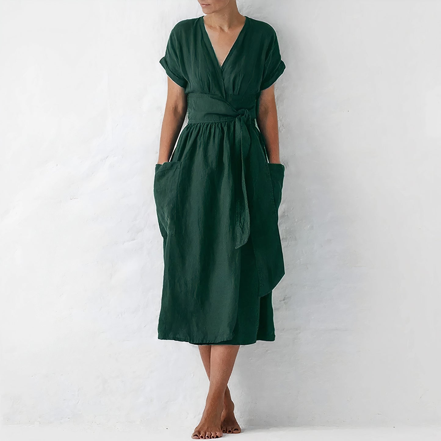 Vestido Elegante con Falda Envuelta - Vestiria