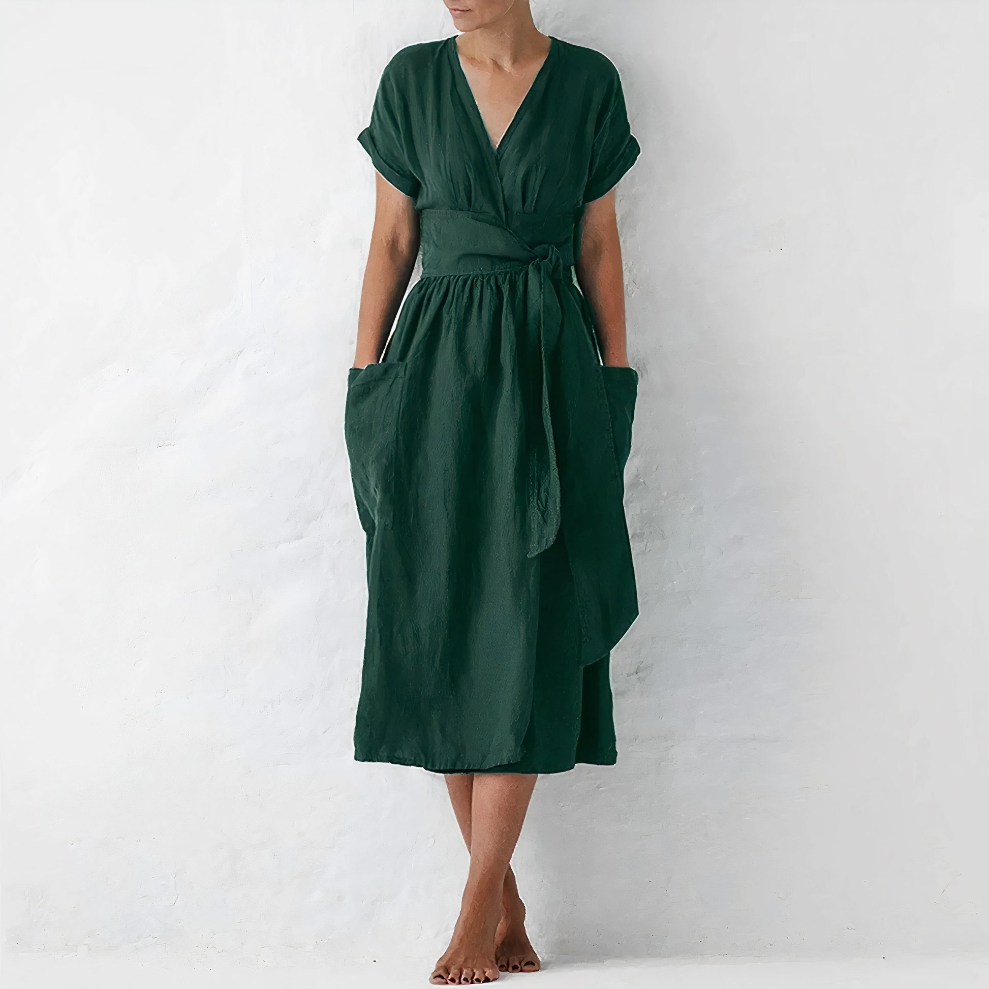 Vestido Elegante con Falda Envuelta - Vestiria