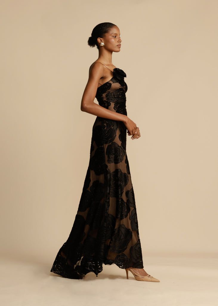 Vestido Largo de Noche Elegante con Volantes