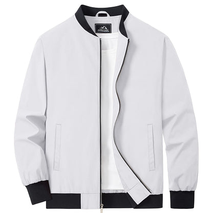 Chaquetón deportivo ligero con bolsas