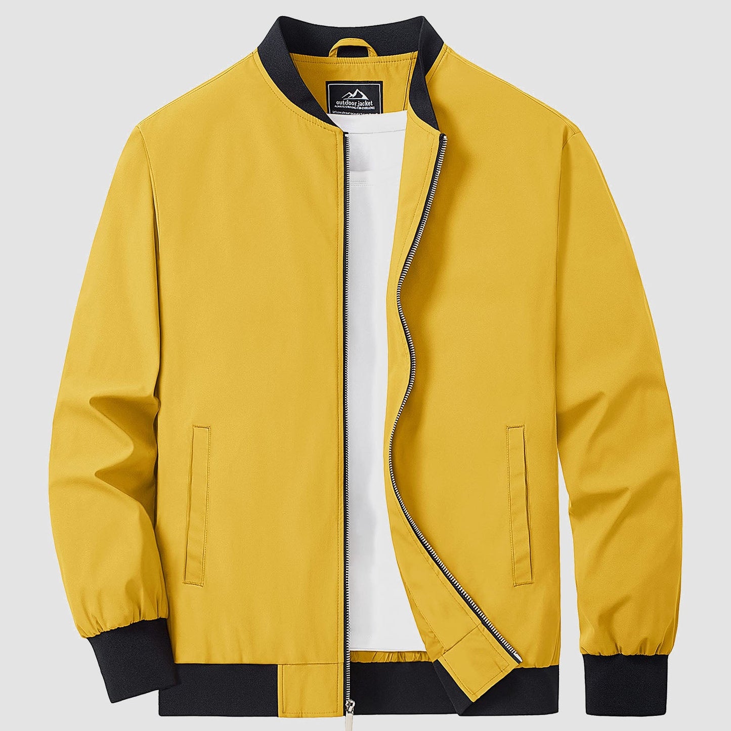 Chaquetón deportivo ligero con bolsas