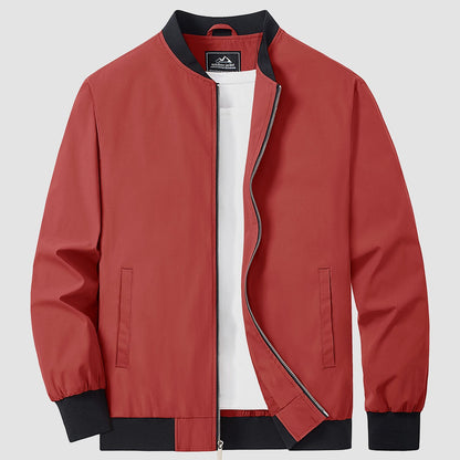 Chaquetón deportivo ligero con bolsas