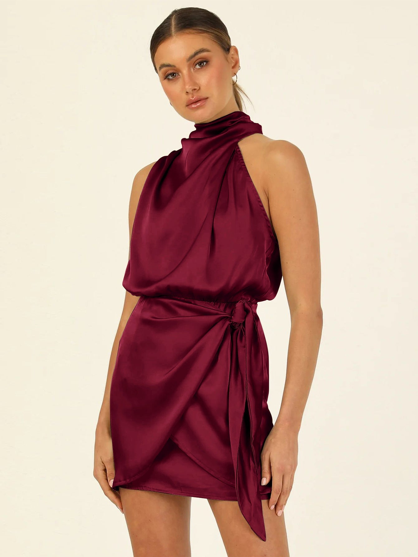Vestido Noche Satén Cuello Alto Elegante