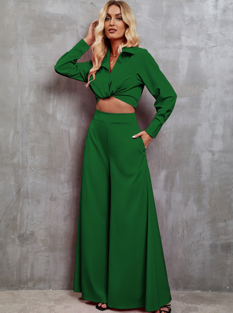 Conjunto de pantalón ancho y chaqueta casual