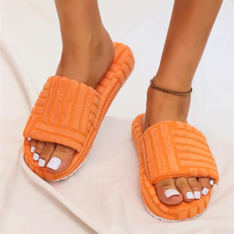 Zapatillas Mule Mujer con Detalle Texturizado