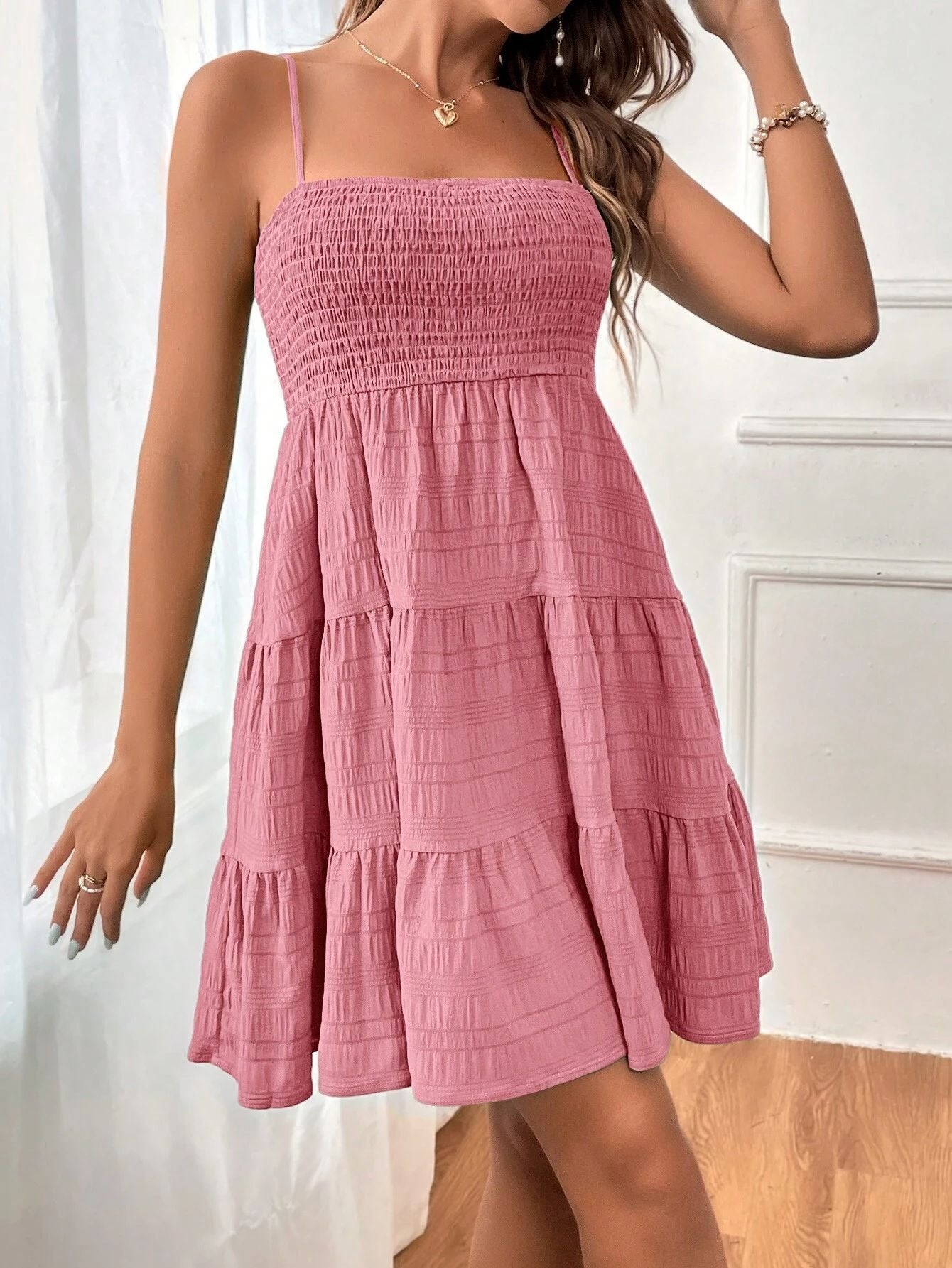 Vestido Verano Ligero con Tirantes Delicados