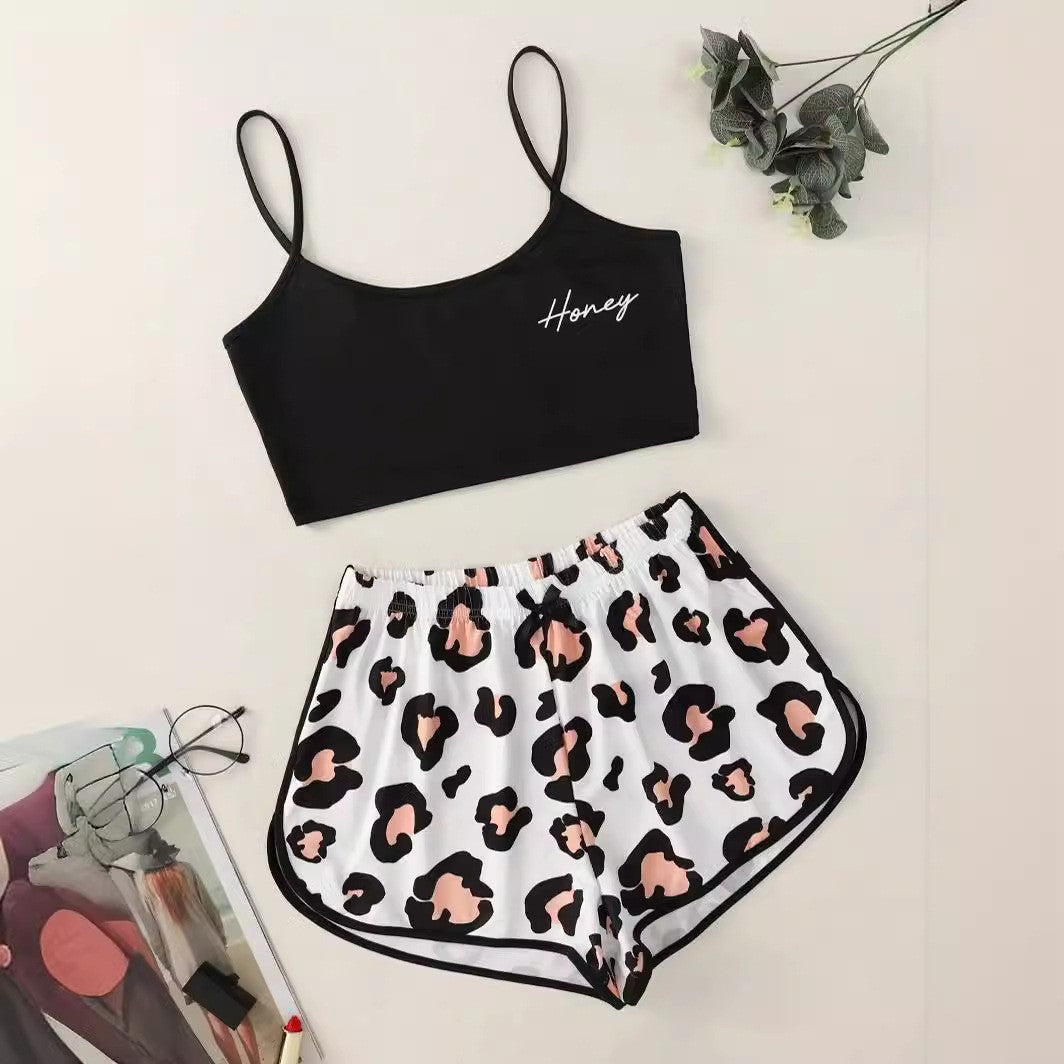 Pijama de mujer cómoda con top y shorts elásticos - Vestiria