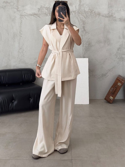 Pantalón Alto con Cárdigan Coordinado