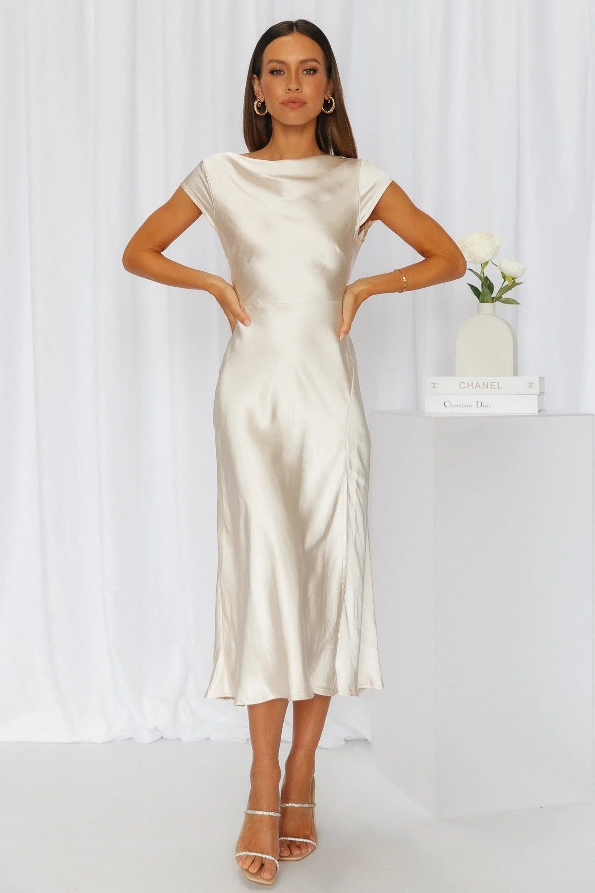 Vestido Midi Chic Clásico