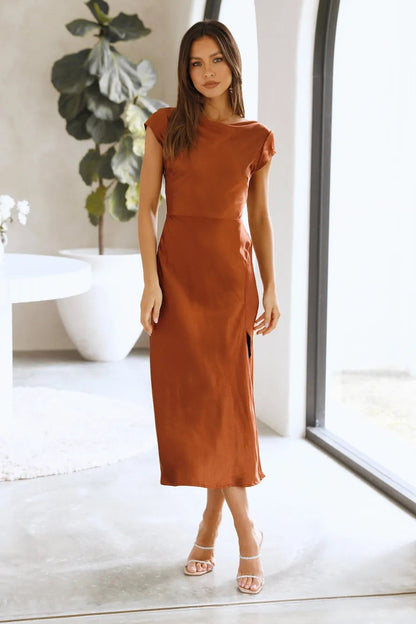 Vestido Midi Chic Clásico