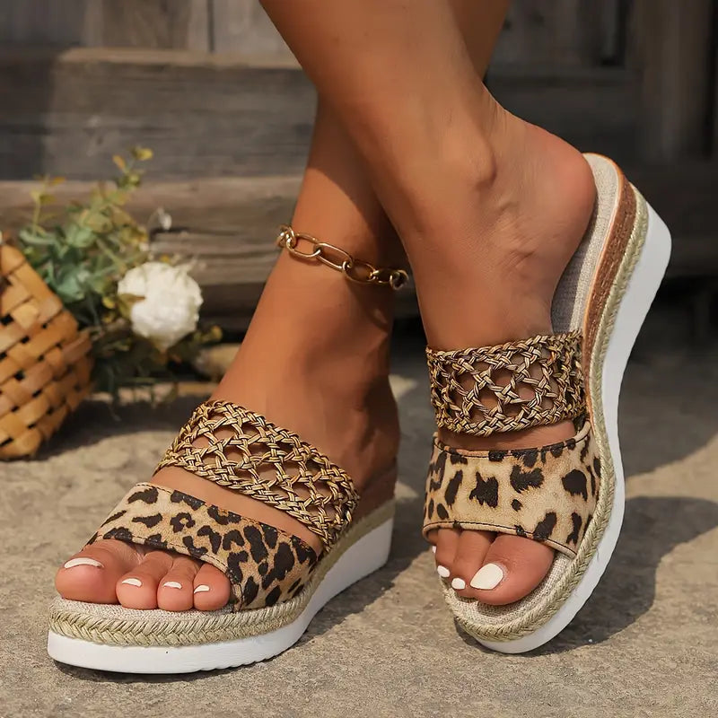 Sandalias Mujer de Cuña con Detalle Trenzado - Vestiria