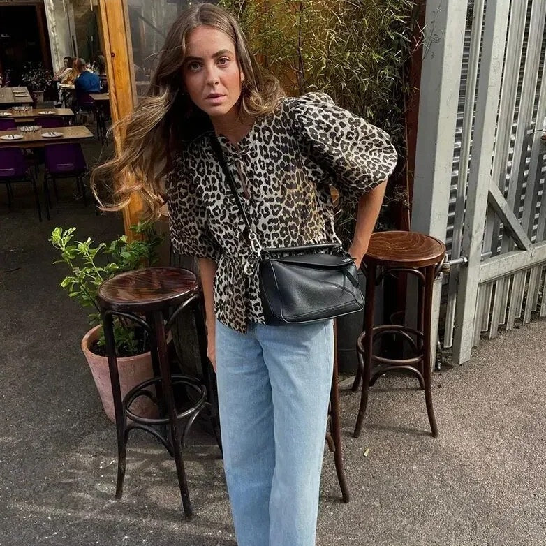 Blusa Leopardo con Lazo Elegante