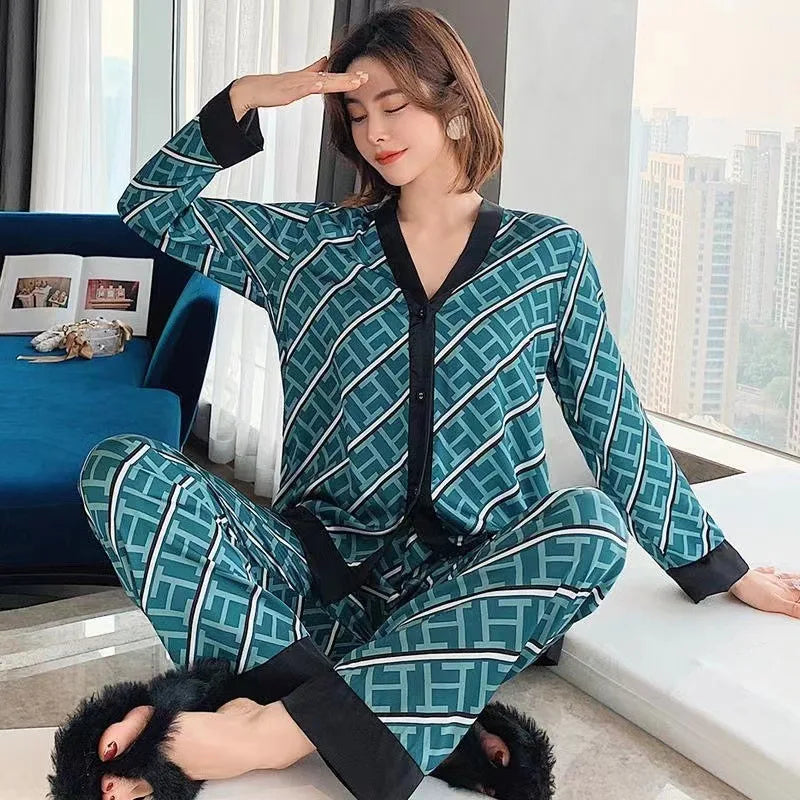 Pijama mujer estampado floral elegante LUNARA