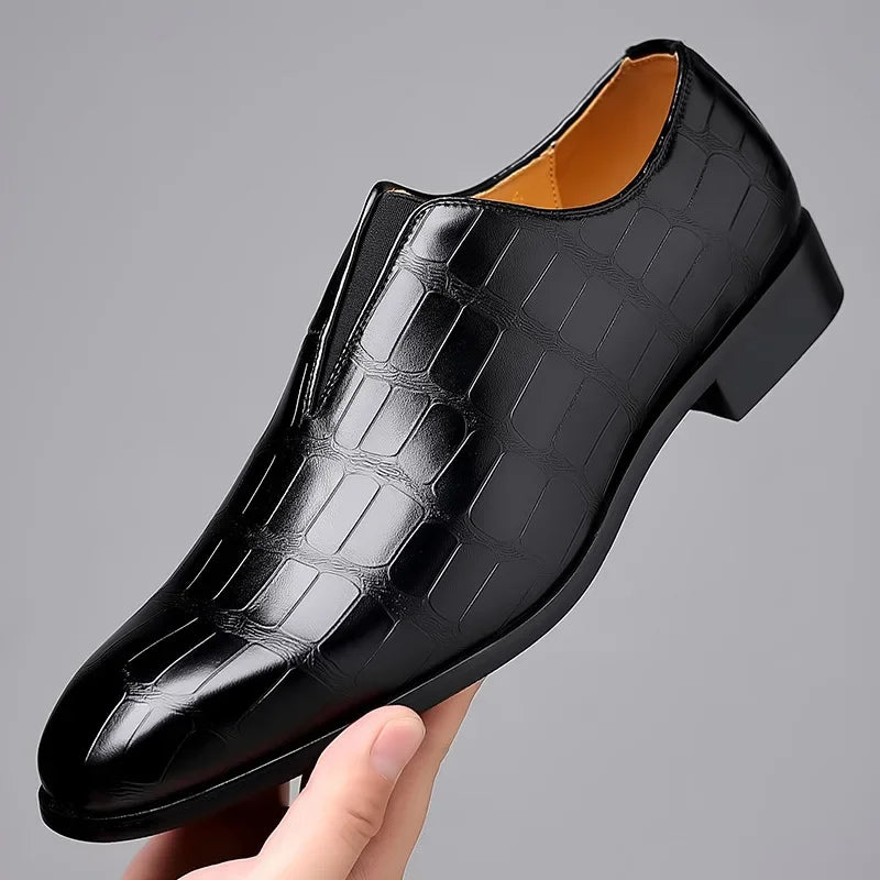 Zapatos de cuero elegantes para caballero