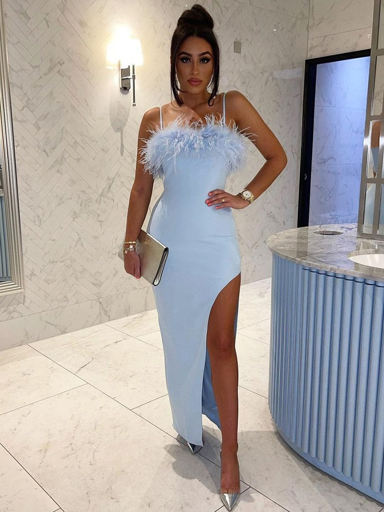 Vestido Ligero con Tirantes Delgados y Escote