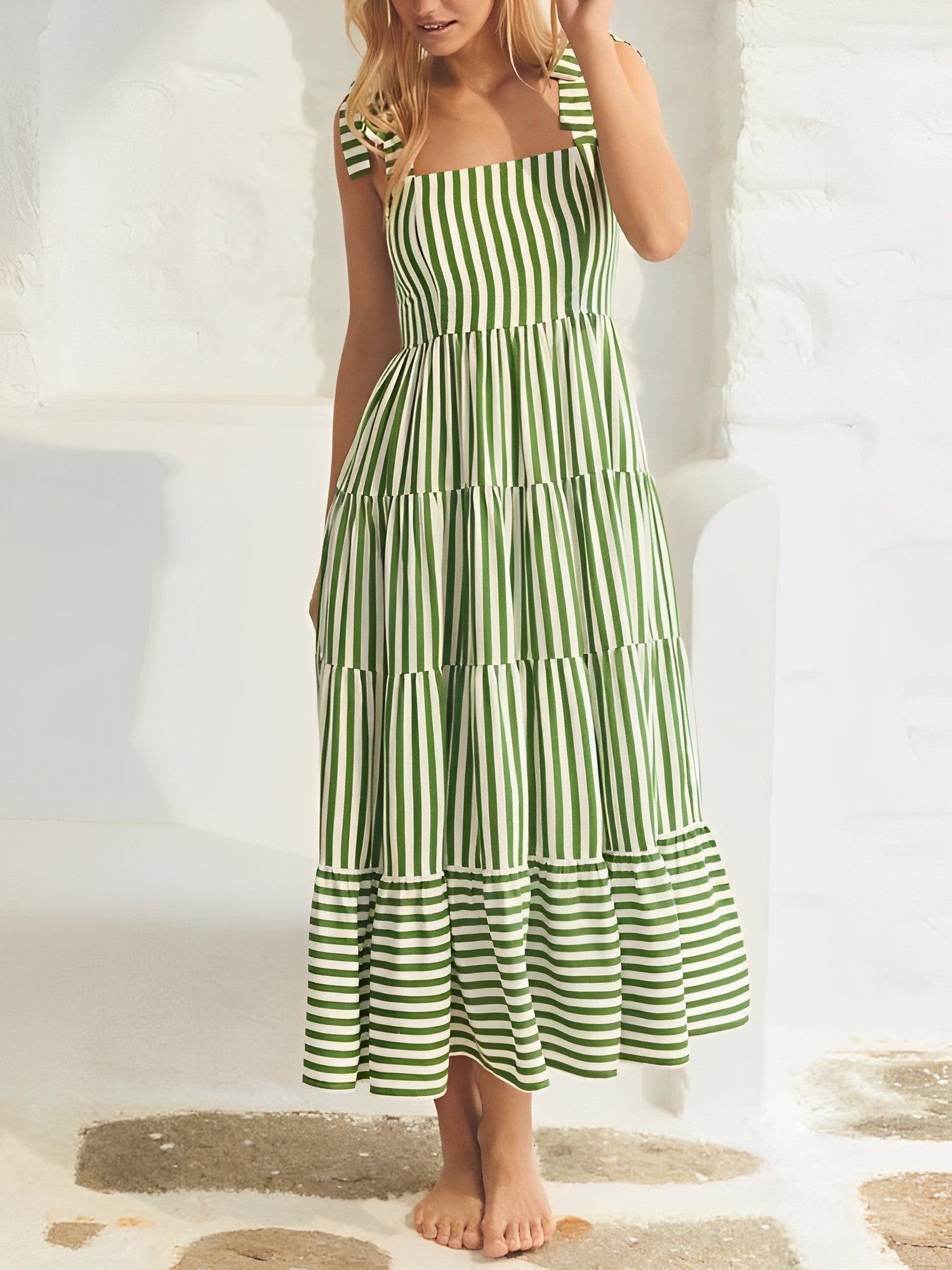 Vestido de Verano Ligero con Tirantes - Vestiria
