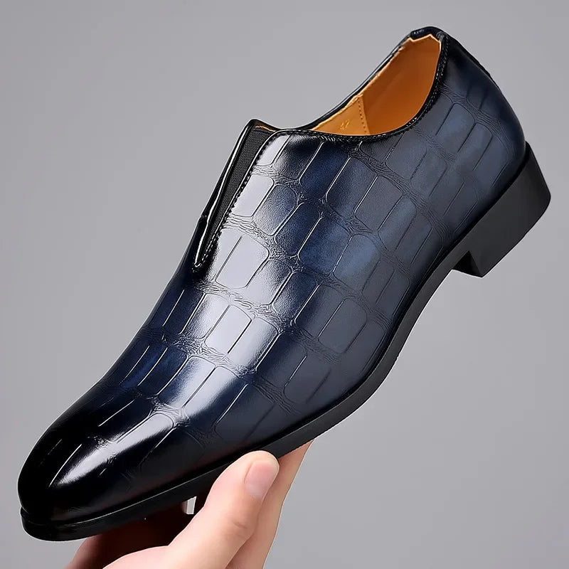 Zapatos de cuero elegantes para caballero