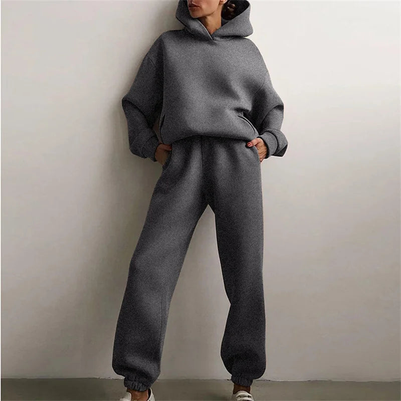Conjunto Chándal Invierno Mujer Capucha Grande - Vestiria