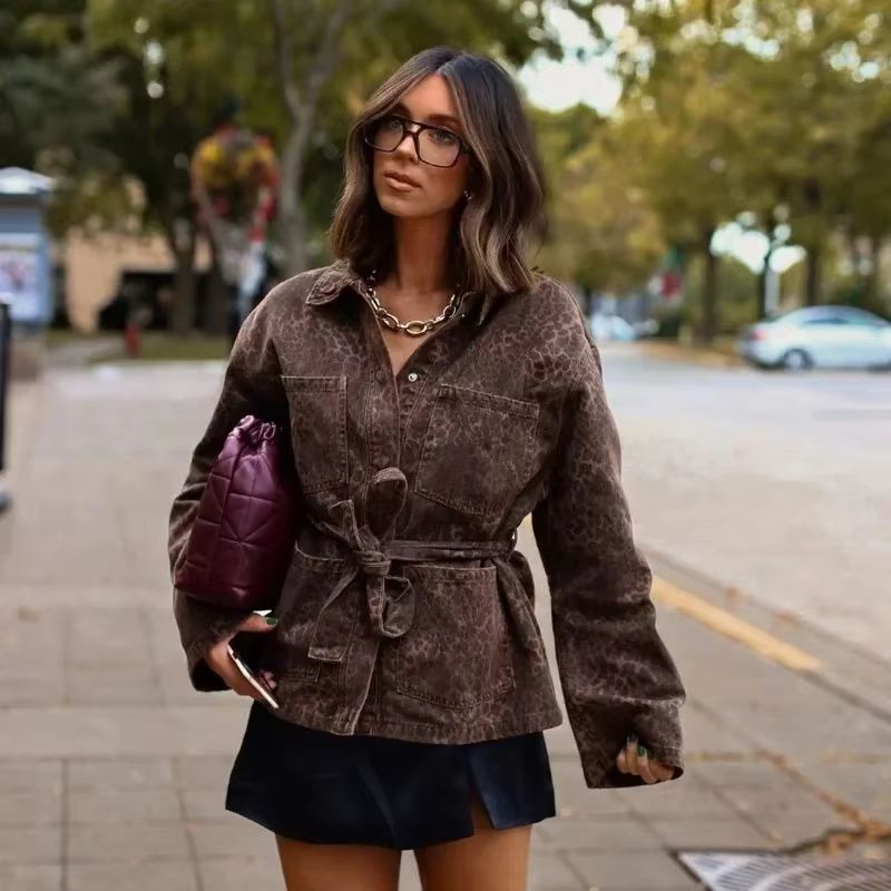 Chaqueta de cuero vaquero estilo leopardo