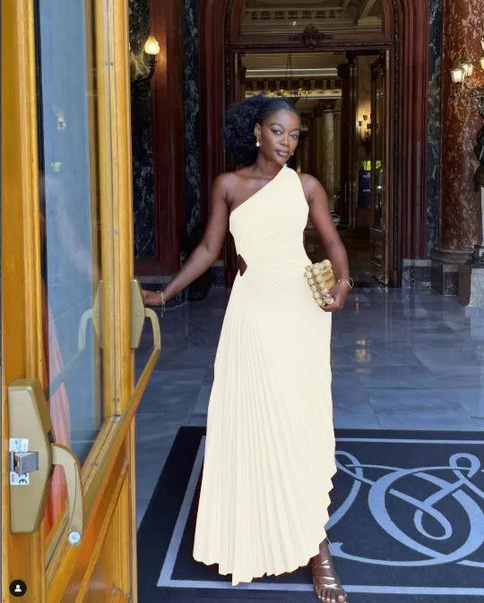 Vestido Noche Elegante con Volantes y Piel
