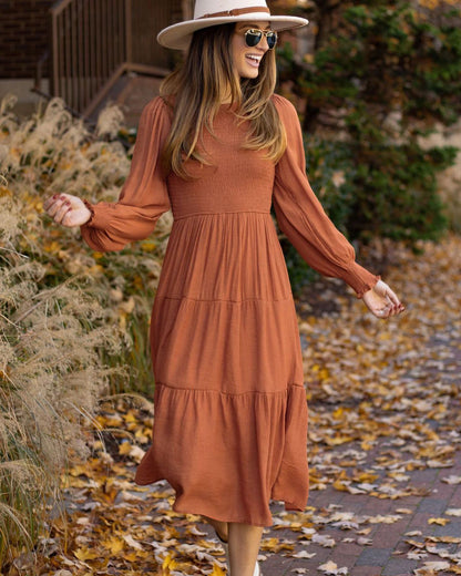Vestido de Invierno con Mangas Largas y Capas