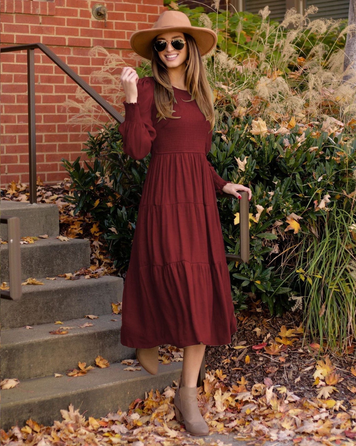 Vestido de Invierno con Mangas Largas y Capas