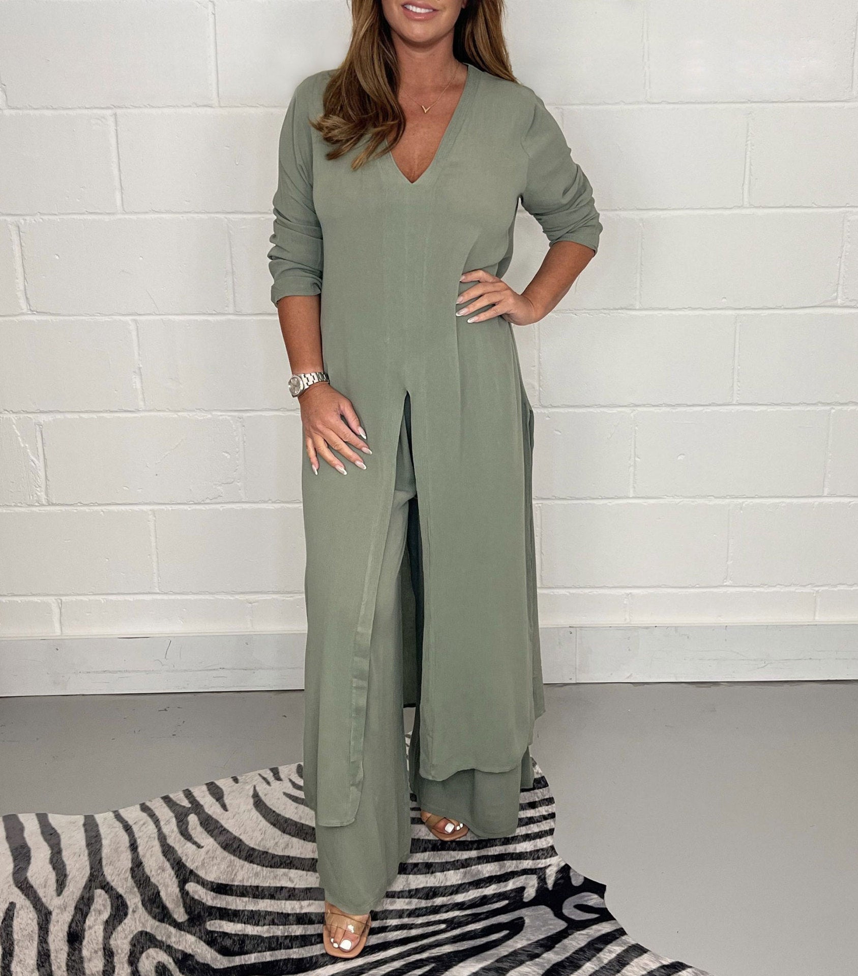 Traje mujer moderno dos piezas fluido y elegante - Vestiria