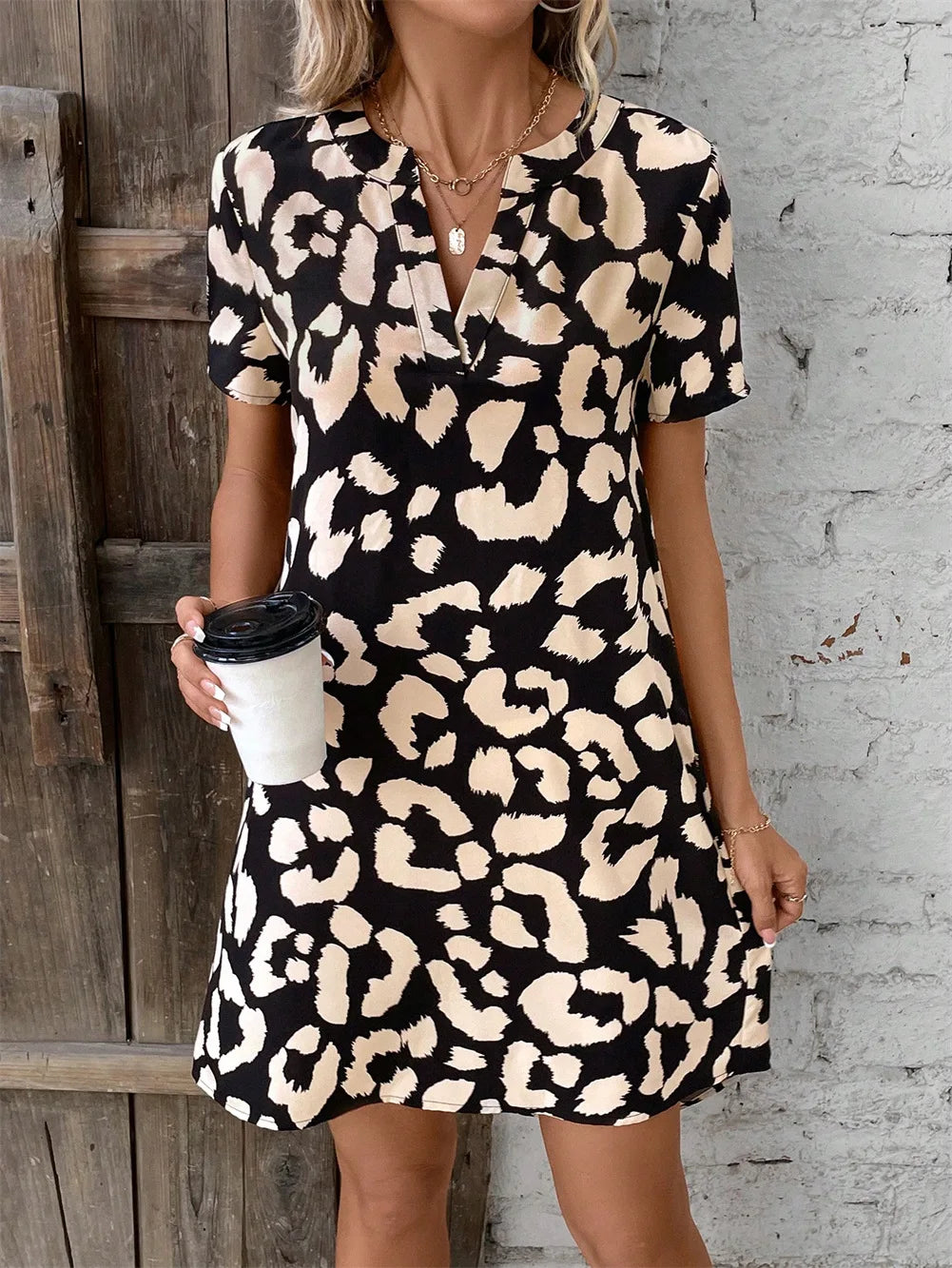 Vestido Corto V Cuello Femenino