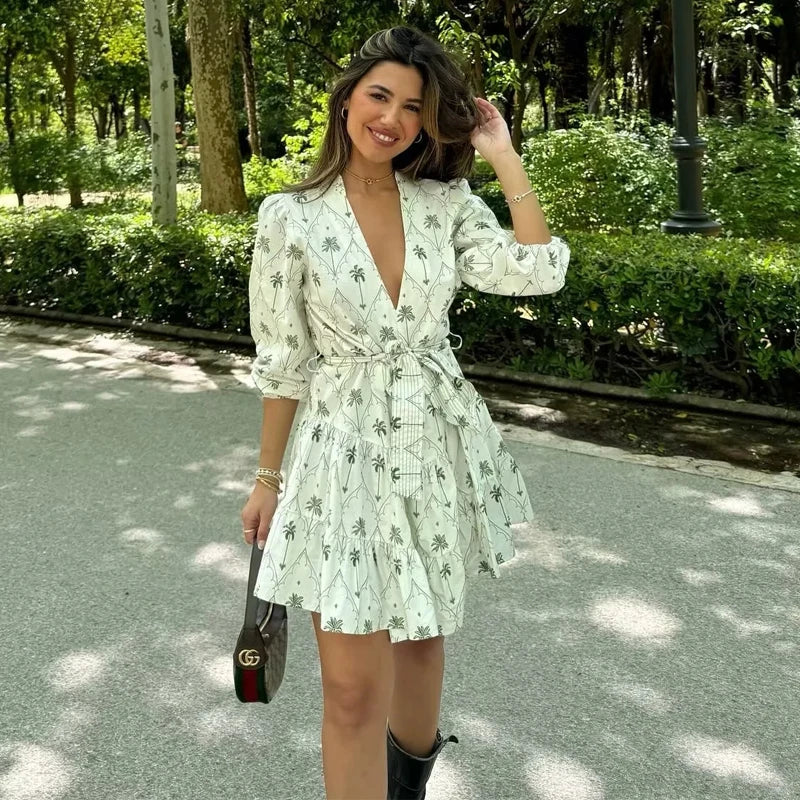 Vestido Corto Mujer con Cintura