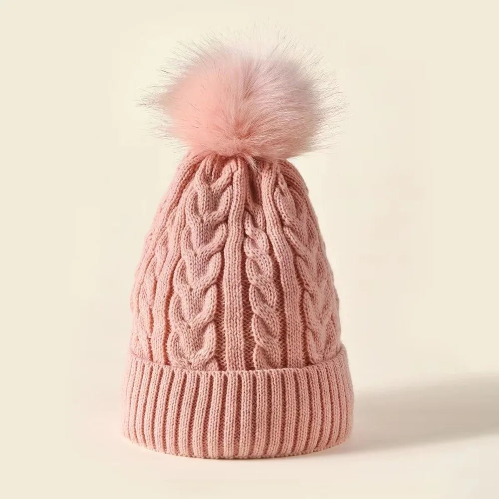 Gorro de lana cálido con pompon para mujer