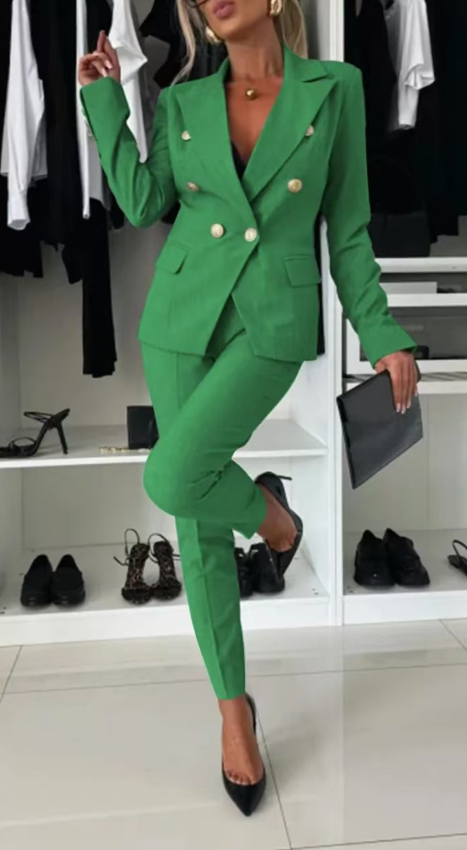 Traje chaqueta mujer elegante rosa