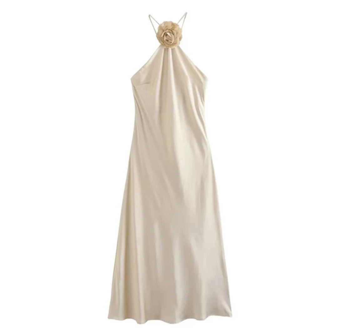 Vestido Satén Elegante Sin Mangas - Vestiria