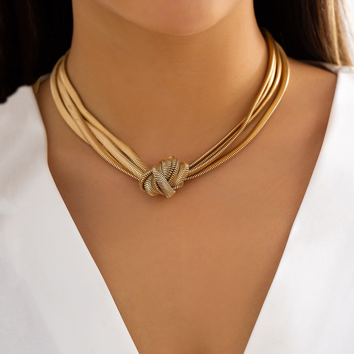 Collar de Nudo Elegante Diseño Único - Vestiria