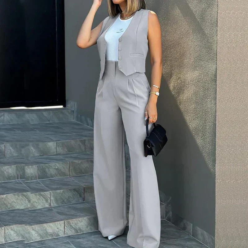 Traje de mujer elegante